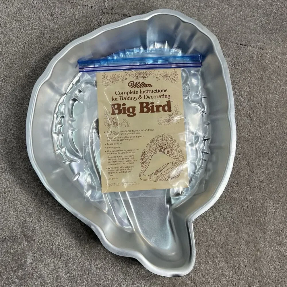 Vintage Wilton Cake Pan Lot Of 4 Big Bird Raggedy Ann Tom‎ Jerry Barney 70s